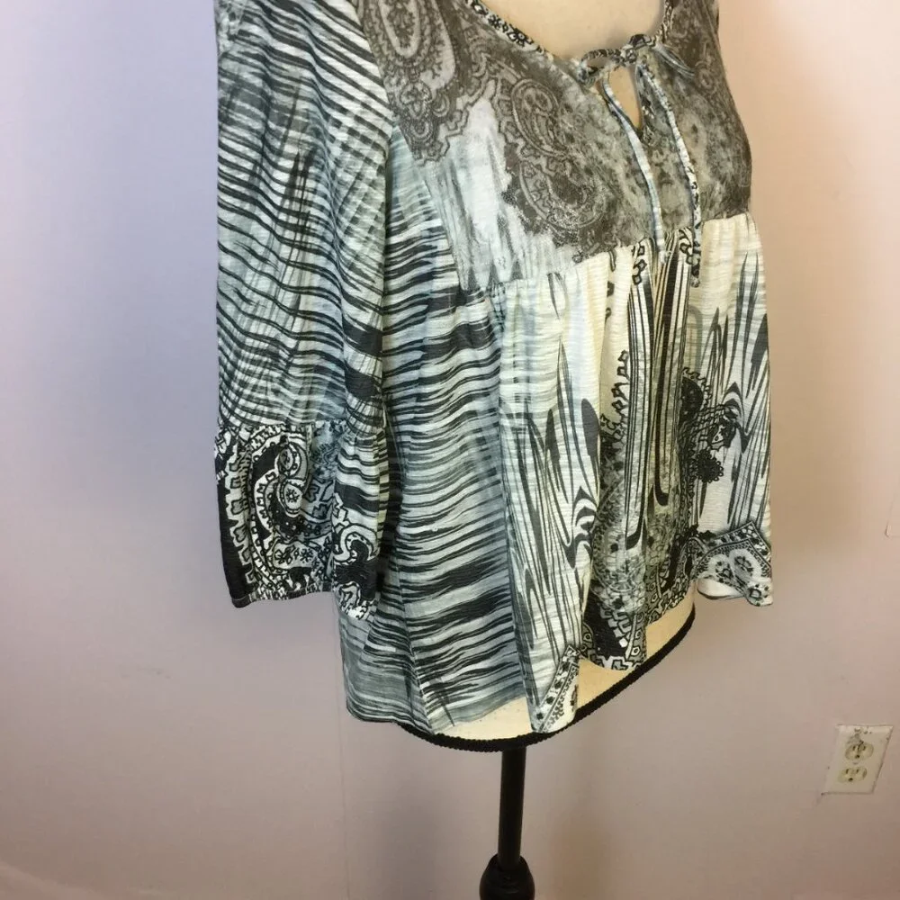 One World Blouse Top Size M Womans Black White Paisley Lace Trim Boho Cropped - Picture 9 of 15